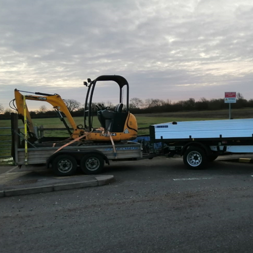 Mini Digger and driver Hire Basildon